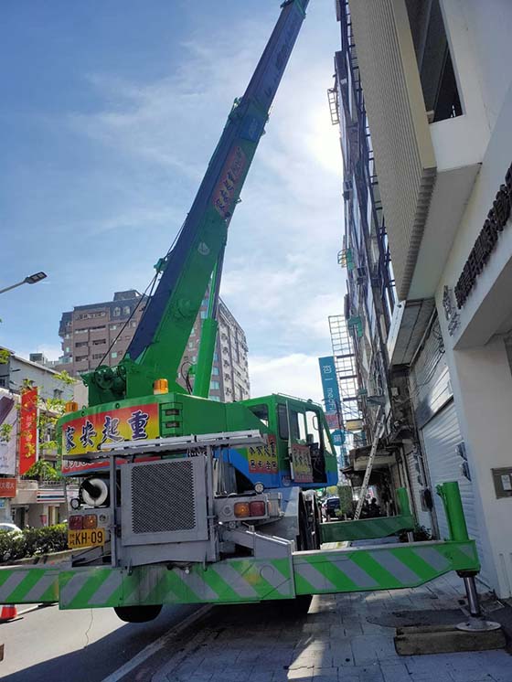 台南市仁德區吊車