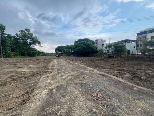 新營怪手整地