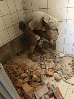 台南永康區浴室打石拆除