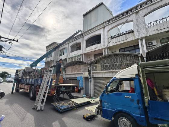 台南吊卡車