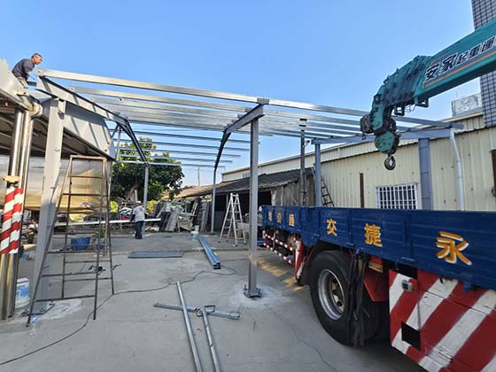 台南安南區吊卡車