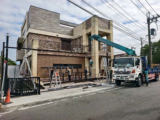 台南東山區吊卡車