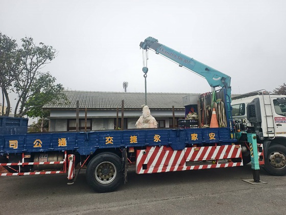 台南北門區吊卡車