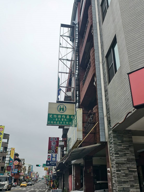 台南北區吊卡車