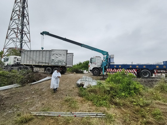 台南後壁區吊卡車