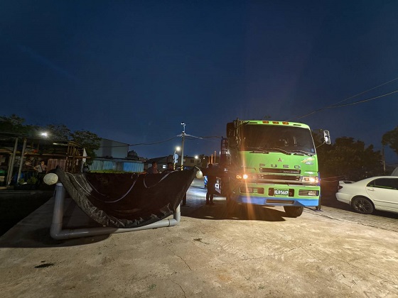 台南安平區吊卡車