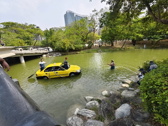 台南吊卡車